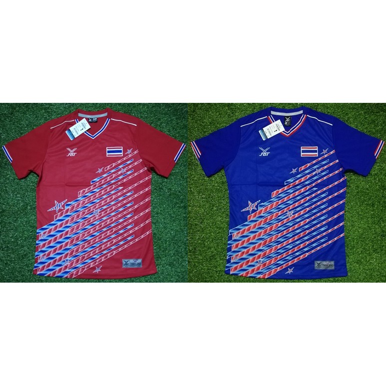 ของแท้ เสื้อฟุตบอลย้อนยุค ทีมชาติไทย ลายดาวตก คลาสสิค น่าสะสม สีแดง สีน้ำเงิน เสื้อกีฬา ของใหม่ FBT ป้ายห้อย