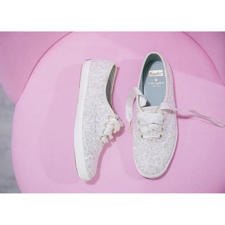 Keds X Kate Spade รองเท้าผ้าใบลําลองสําหรับสตรีสีขาวเหมาะกับงานแต่งงาน