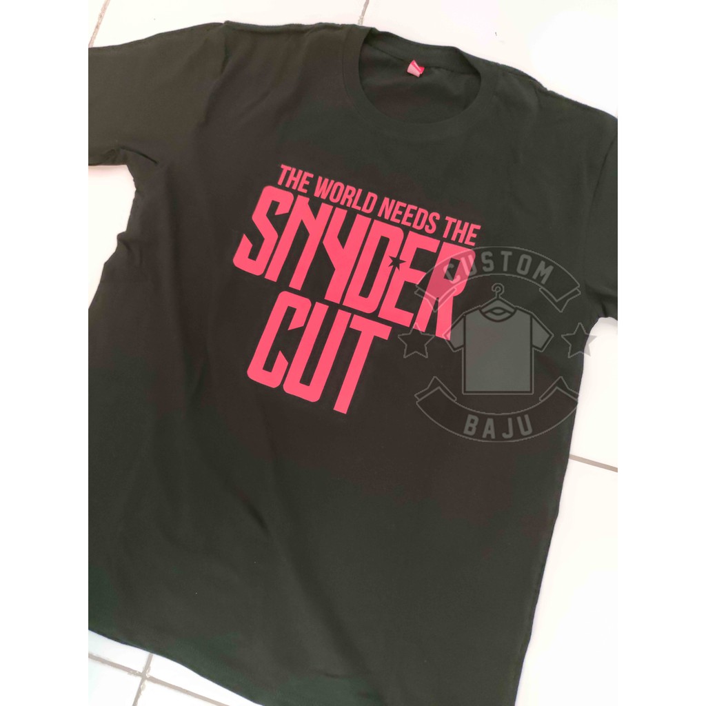 Justice League The World Needs เสื้อยืด Snyder Cut