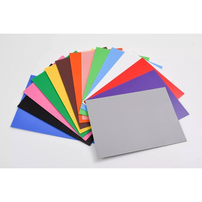 ฟิวเจอร์บอร์ด A4 หนา 2 มม. ขนาด 29.7x21 cm.(บรรจุ 5 แผ่น )