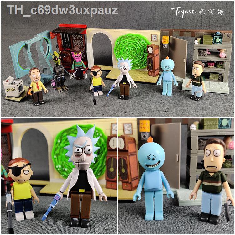 🤩สินค้าดีราคาถูก🤩[Toyest] Rick and Morty Scene Building Blocks ของแท้สินค้าหางอนุภาคประกอบของเล่นตุ๊กตารุ่น Decoration