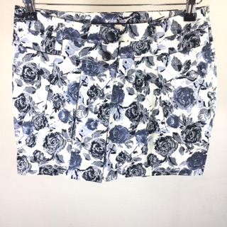 Chaps Floral Mini Skirt กระโปรงสั้น แชปส์