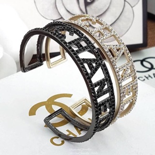 Chanel cuff hiend jewelry grade