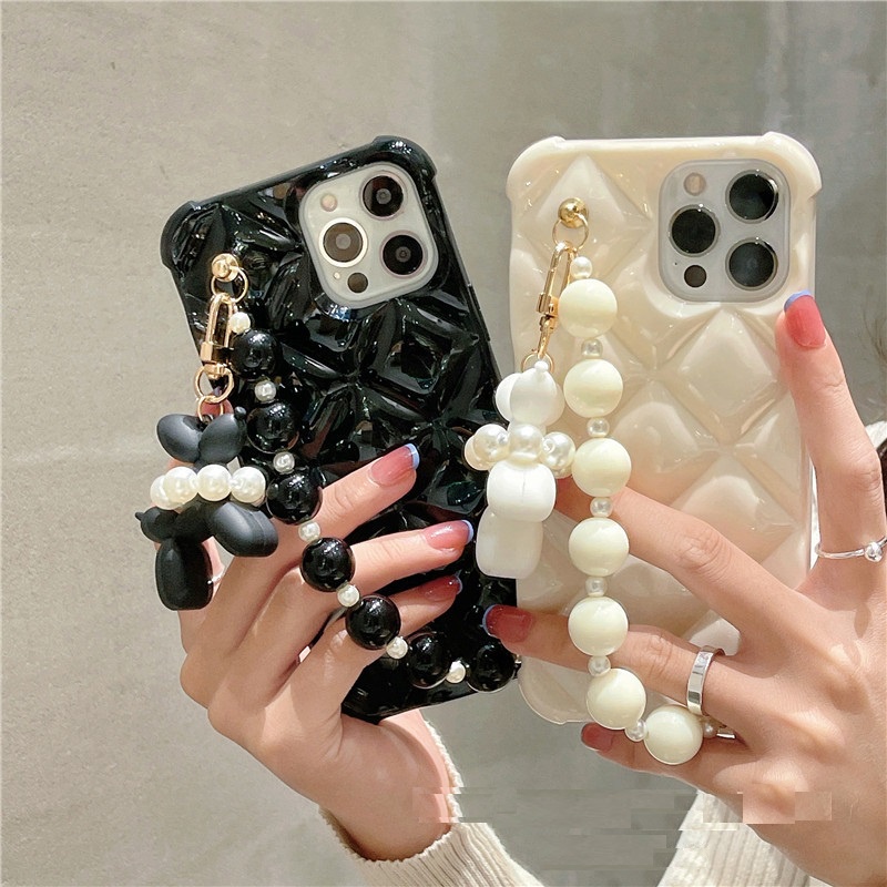 เคสโทรศัพท์มุกสีดําสีขาวเข้ากันได้กับiphone 15 16 14promax 13 pro Maxพร้อมโซ่สุนัข 12 11 pro Maxฝาครอบโทรศัพท์นุ่ม