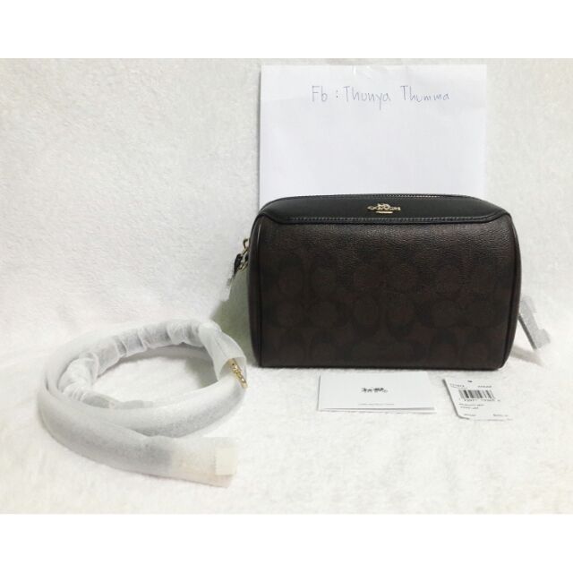 เทจ้า New coach แท้💯 หมอนไร้หู ลายซีน้ำตาลเข้ม