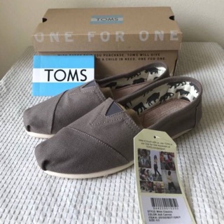 รองเท้า toms ของแท้ 💯พร้อมกล่อง