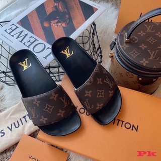 รองเท้าสวมเปิดส้นแบน Louis Vuitton รุ่น SUNBATH