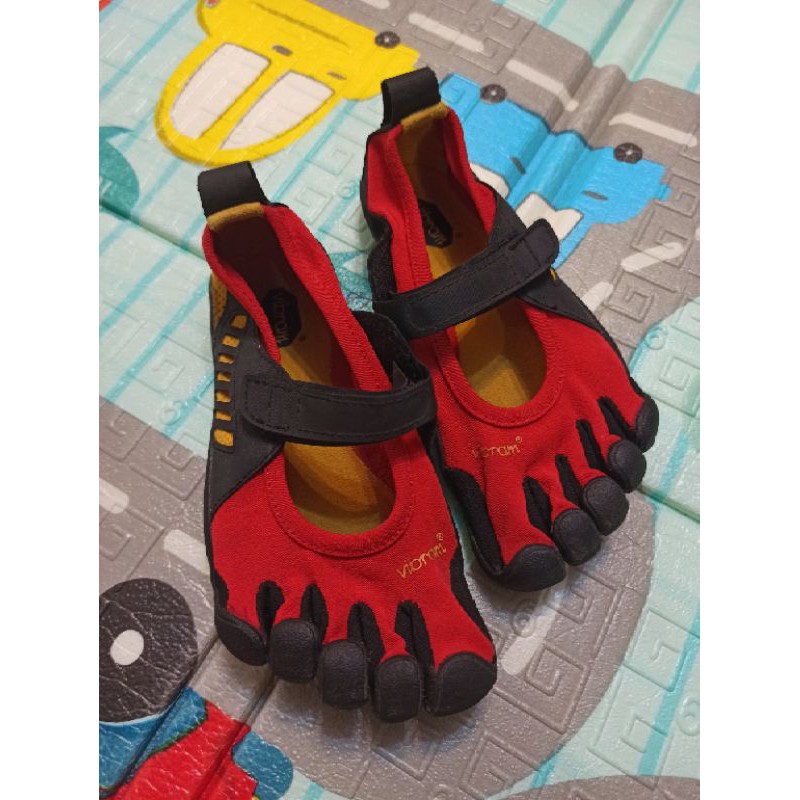 Vibram Five Fingers (EUR31)