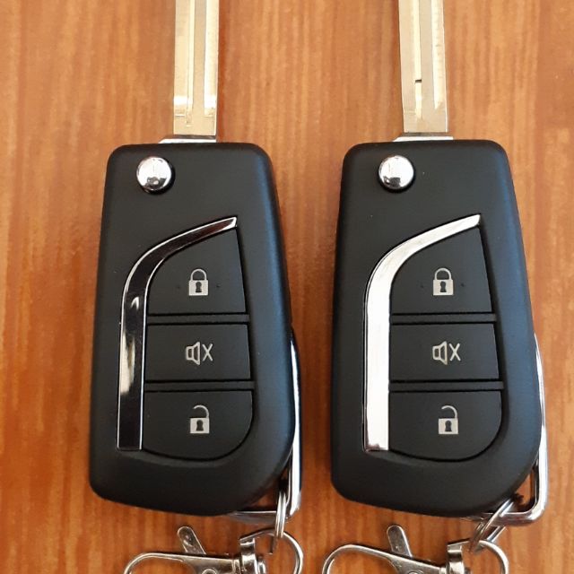 #รีโมทกันขโมย #รีโมทรถยนต์ #กุญแจรีโมท กุญแจรีโมทกันขโมยรถยนต์Euator ทรงโตโยต้ารีโมทพับรุ่น 5039