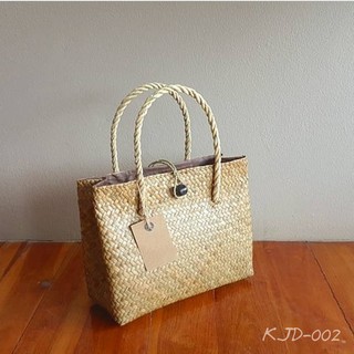 กระเป๋าถือ ธรรมดาที่ไม่ธรรมดา Chic Handbag by Ma-Li