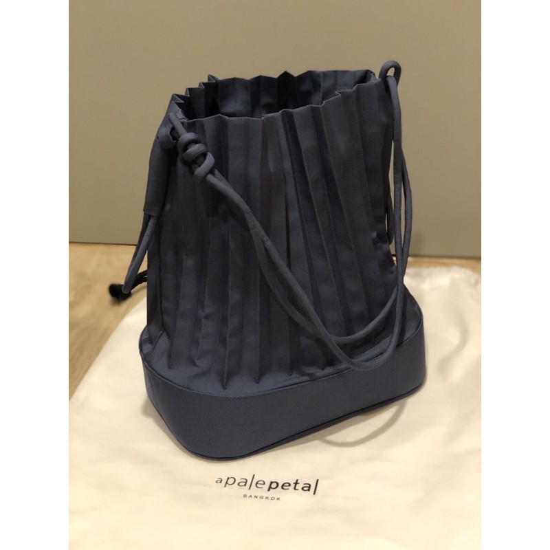 apalepetal รุ่น aPaddy | Regular | Bucket Bag สี Marine Blue