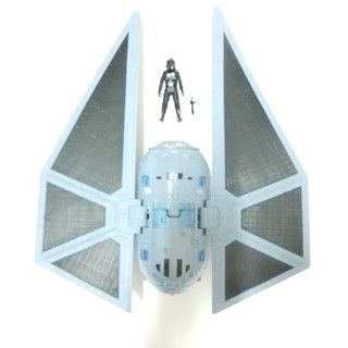 มือ2 สตาร์วอส์ Star Wars ยาน TIE STRIKER จาก สตาร์ วอส์  ขนาดใหญ่ ตามรูป สามารถเล่นกับฟิกเกอร์ 3.75 ได้ ในภาพ