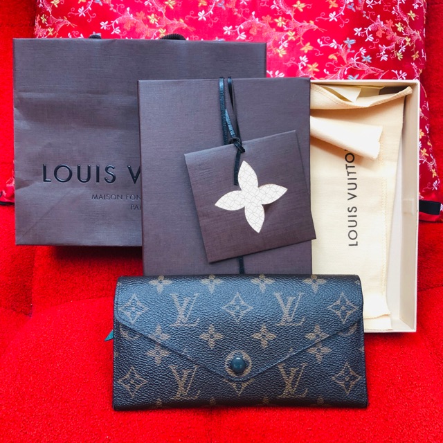 LV walletกระเป๋าสตางค์ ของแท้ มือสอง อุปกรณ์ครบจากชอป ขายเองของใช้ส่วนตัว ไม่ใช่แม่ค้า LV Wallet  กร