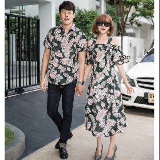 ชุดคู่รัก เดรสสายเดี่ยวเว้าไหล่ ทรงสวยสุดๆๆ กระโปรงชายแหวกลายใบไม้ พร้อมที่คาดผม มาคู่กับเสื้อผู้ชายแขนสั้น