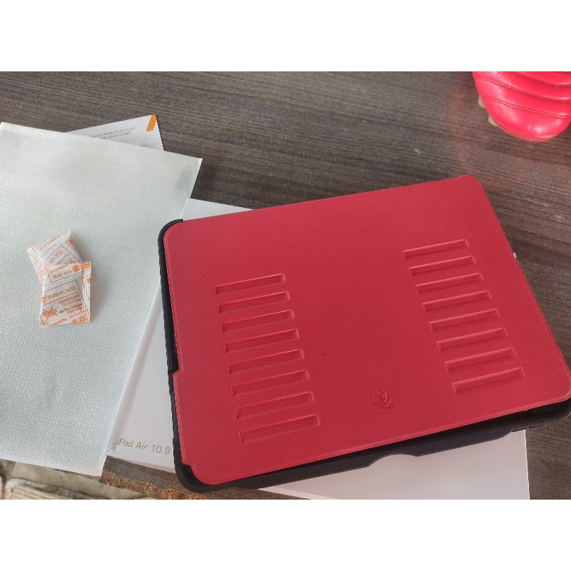 Zugu case ipad air 4 10.9นิ้ว ซื้อมาจากร้าน 425 แกะตรวจเช็คแล้วสรุปไม่ได้ใช้