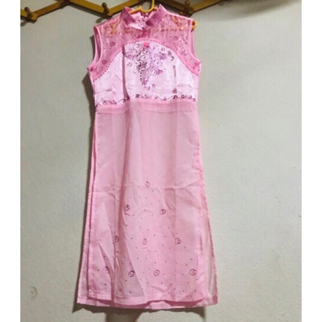 ชุดอ๋าวใหญ่ ชุดอาเซียน เวียดนามนาม เด็กผู้หญิง สีชมพู ไซส์ 8 ส่งฟรี