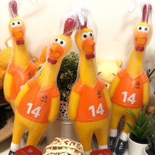 (คละสี)ไก่โอ๊ก ของเล่นหมา ตัวใหญ่ ใส่เสื้อบอล Squeeze dog toy, chicken toy for dog, large size, with football shirt