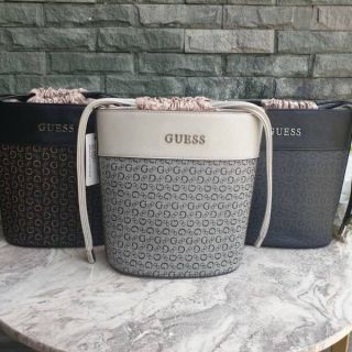 Guess Bucket Bag กระเป๋าสะพาย