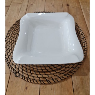 จานเหลี่ยมมีหลุมเซรามิคขนาด23×25×4.5cm