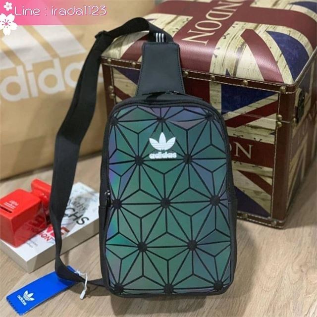 Adidas Originals 3D Mini Airline Waist Bag ของแท้ ราคาถูก