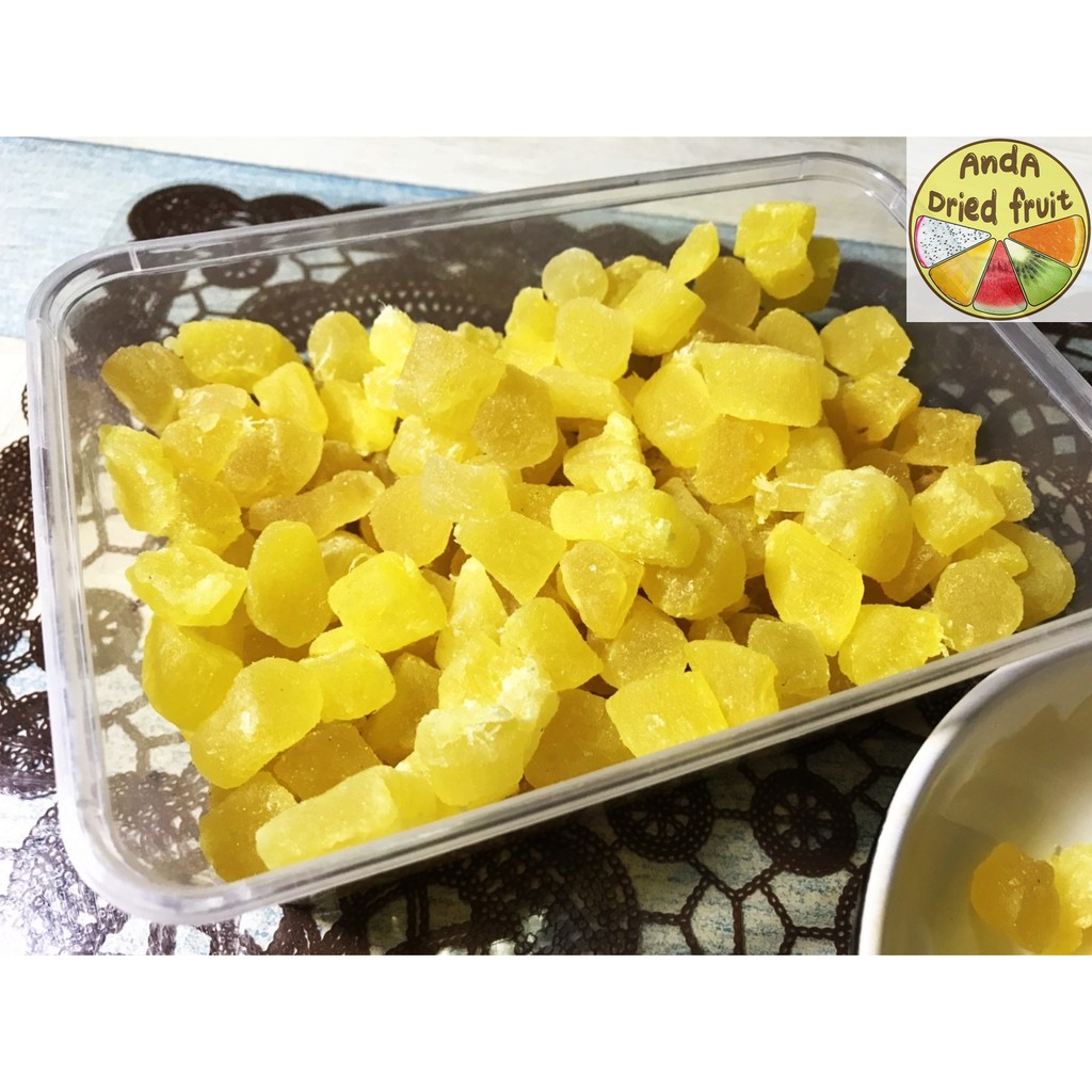 แกนสัปรดอบแห้ง (Dried pineapple core) บรรจุกล่อง 500 กรัม