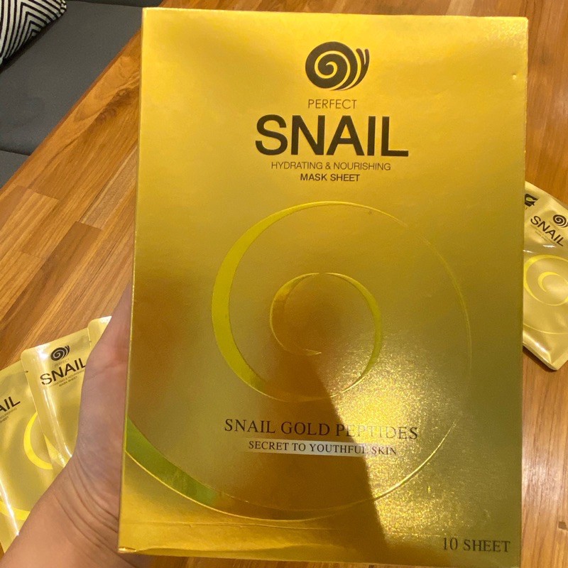 Thailand original native SNAIL snail king mask 蜗牛面膜一盒มาส์กผ้าไหมหอยทากสีทองให้ความชุ่มชื้นและซ่อมแซม 10 ชิ้น
