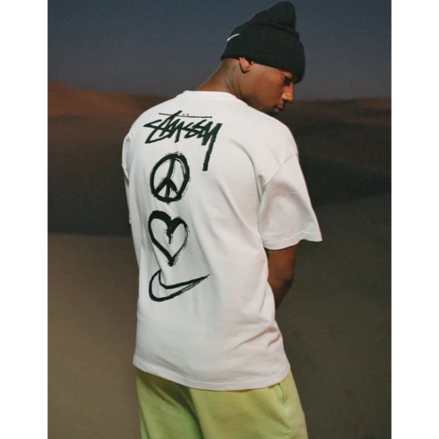 เสื้อผ้าผชเสื้อยืด Nike X Stussy Peace,Love Swoosh T-shirt.S-5XL