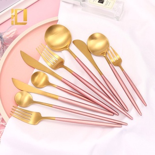 ชุดช้อนส้อมสแตนเลส Flatware สีทองหรูหรา เครื่องใช้บนโต๊ะอาหารโปรตุเกสแบบหนา