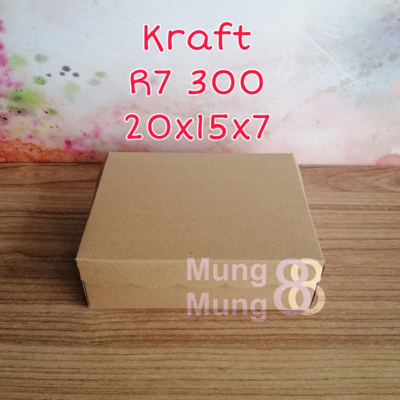 กล่องเค้ก 19.5x15 KRAFT / กล่องเค้ก 19.5x15 KRAFT /R7 KRAFT 300 AK