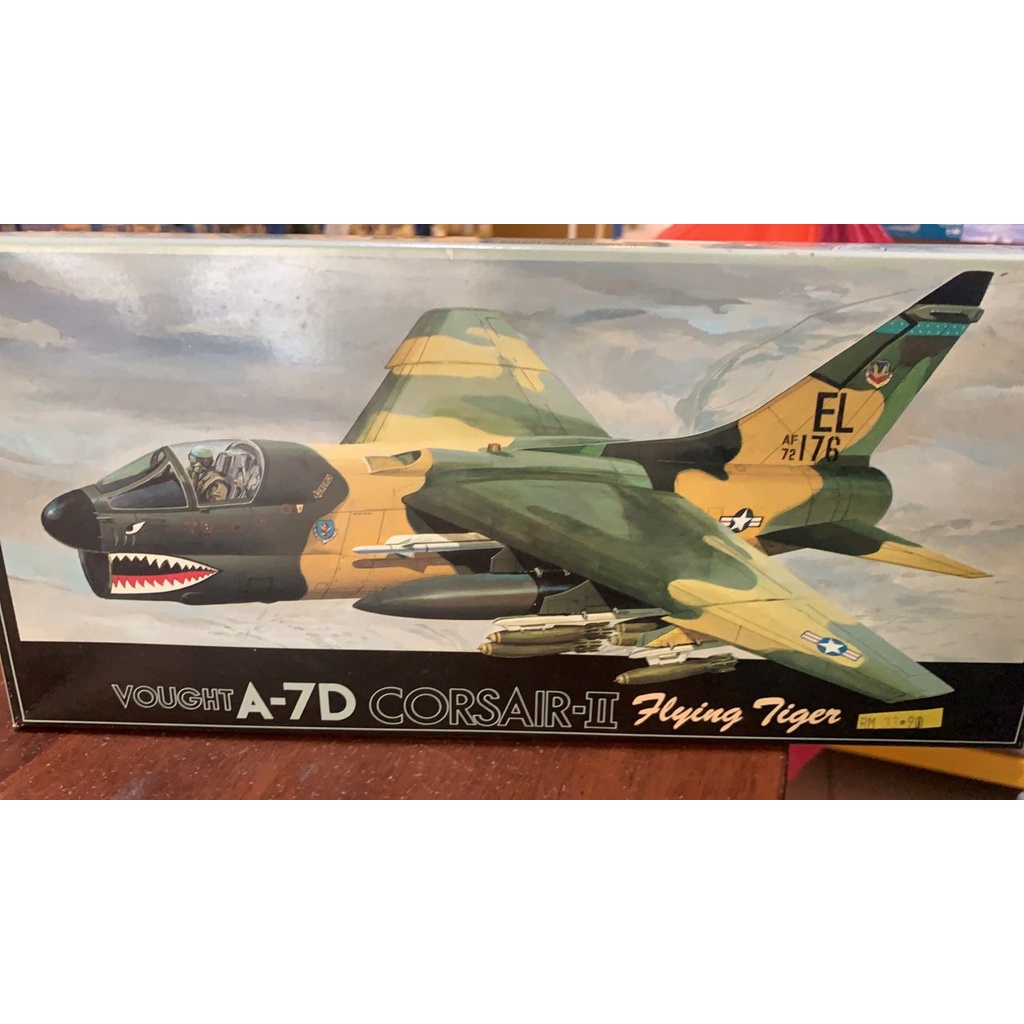 FUJIMI F-11 ซื้อ A-7D Corsair-II Flying Tiger 1/72