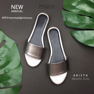 ARISTA Sandals | Metallic grey รองเท้า รองเท้าแตะ รองเท้าลำลอง รองเท้าวิบวับ