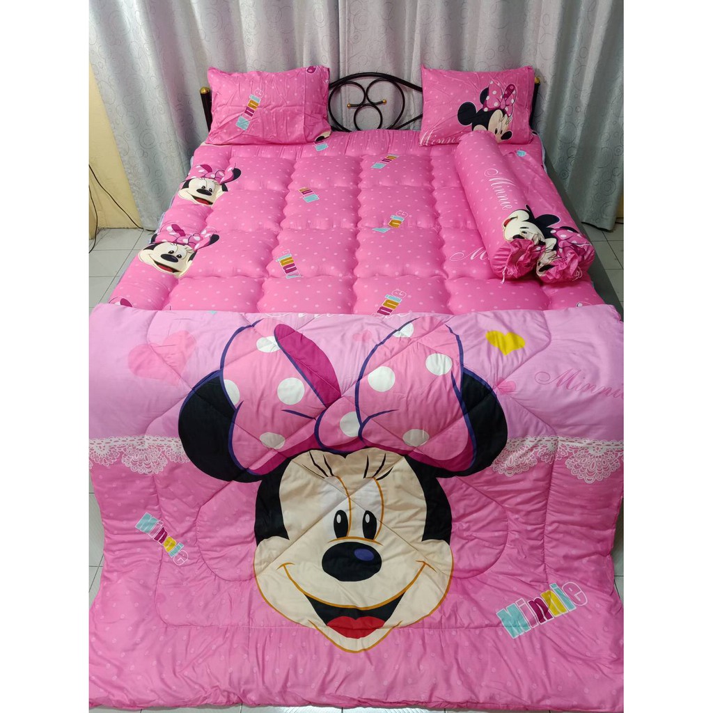 Sunrise Snuggles Quilted Table Topper NCU0NXD010