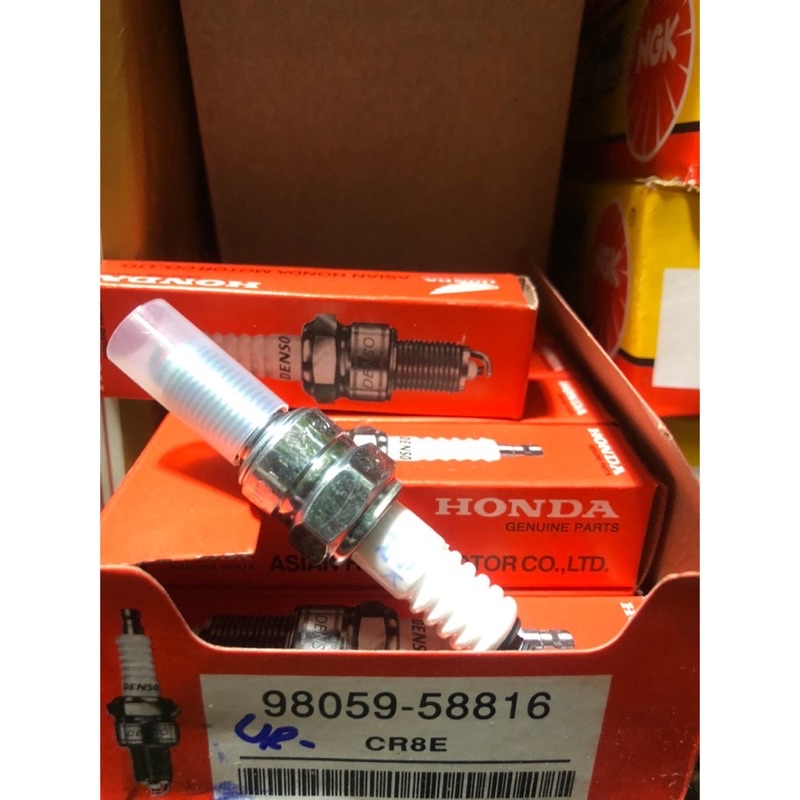 (10หัว/ยกกล่อง)หัวเทียน CR8E เล็ก เกลียวยาว หัวเทียน Honda Spark Plug Wave110i, Wave125, Sonic, Click