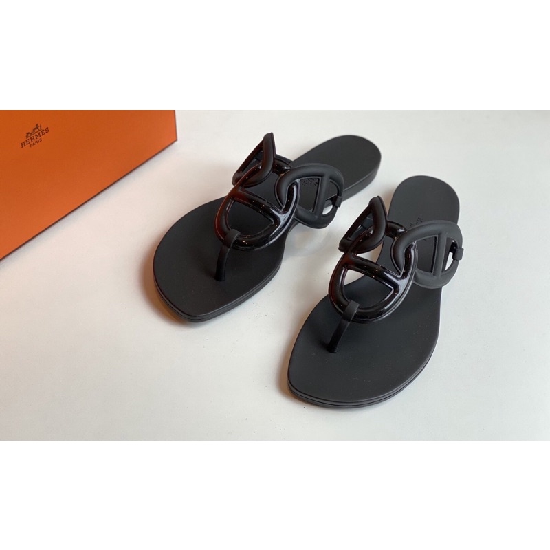 s.shoes.sandal.black