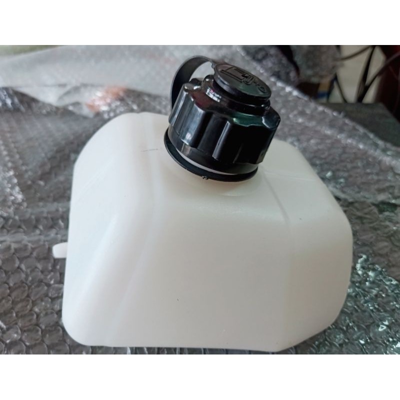 ถังน้ำมัน เครื่องตัดหญ้า NB411ราคาส่ง ถังน้ำมัน ถังเชื้อเพลิง ถังน้ำมัน411 เครื่องตัดหญ้า 2จังหวะ