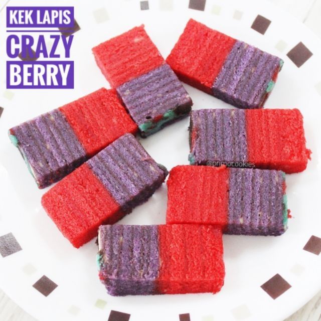 Crazy Berry Layer Cake เค้ก Sarawak Layer