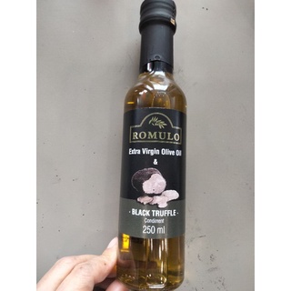 Romulo Extra Virgin Black Truffle  น้ำมันมะกอกธรรมชาติ ผสมเห็ดทรัฟเฟิล 250ml