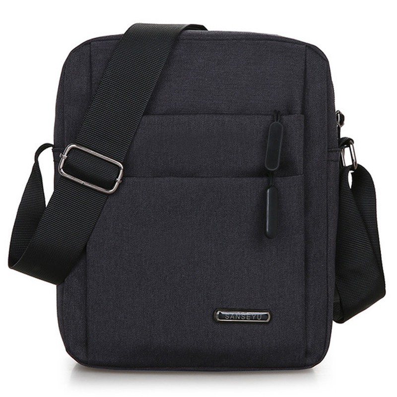 กระเป๋าสะพายข้างผ้าใบแฟชั่นสำหรับผู้ชายความจุขนาดใหญ่หลายกระเป๋าเรียบง่าย