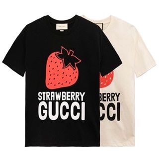 [100% Cotton] เสื้อยืดคอกลม ผ้าฝ้าย พิมพ์ลายตัวอักษร GU Strawberry ขนาดใหญ่ สําหรับผู้ชาย และผู้หญิง