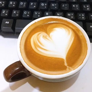 กาแฟคั่วEspresso สีส้ม ผสมผสานระหว่างอราบิก้ากับโรบัสต้า หอมกรุ่น เนื้อแน่น ข้มข้นสู้นม 1 kg