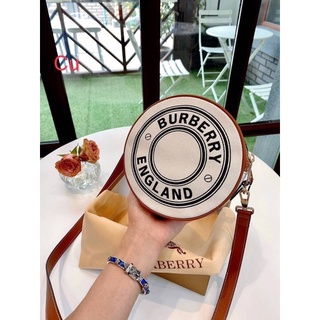 กระเป๋าสะพายข้าง Burberry  งานสวยพร้อมกล่อง