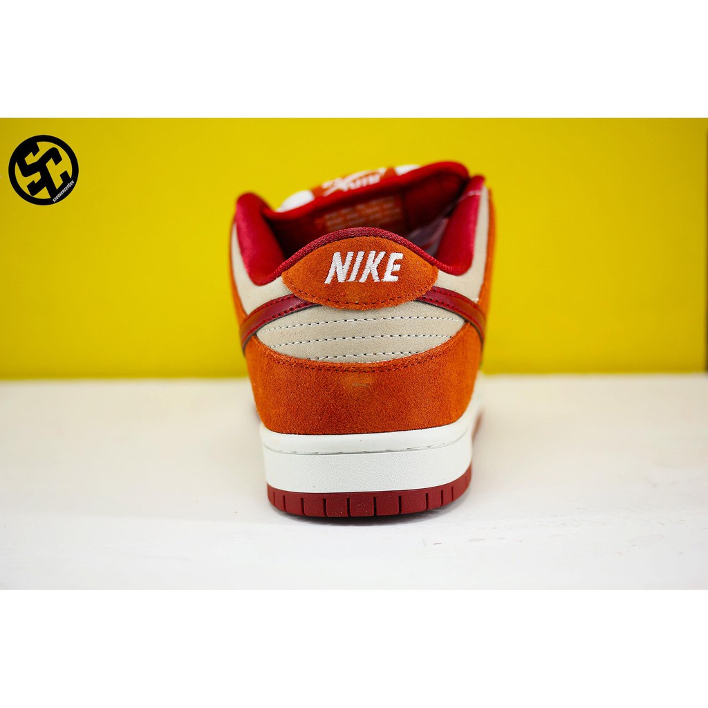 Nike SB Dunk Low Pro \