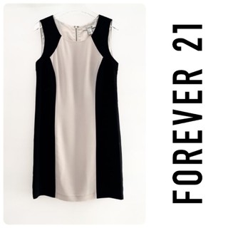 เดรสสั้นแขนกุด Forever21 ไซส์M  อกได้ถึง35” ยาว 33”  ไม่มีตำหนิ