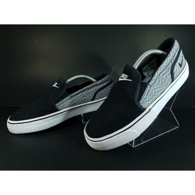 Nike slip-on รองเท้ามือสองแบรนด์แท้