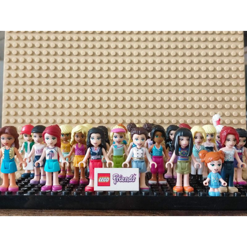 { การจัดส่งแบบสุ่ม } LEGO FRIENDS CHARACTER