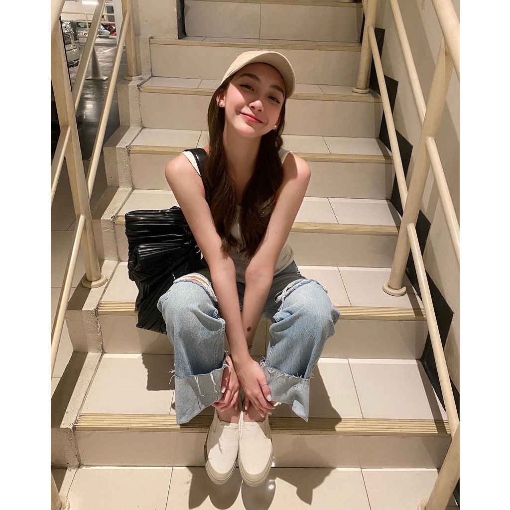 BIKK - รองเท้าผ้าใบ รุ่น "Grow" Corduroy Slip-On Sneakers Size 36-45