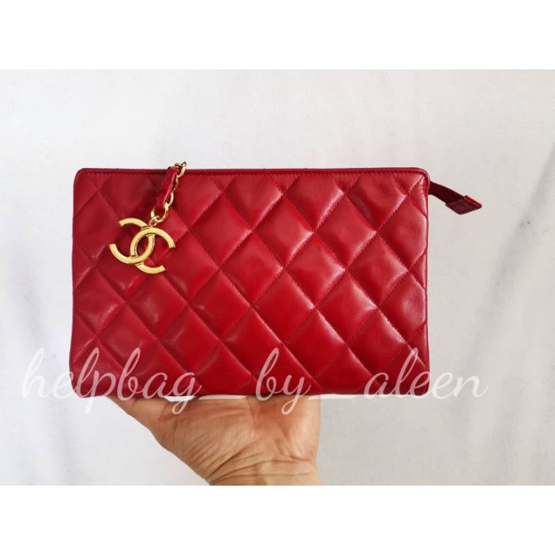 Authentic​ used​ Chanel​ Clutch​ vintage​ red​ lambskin​