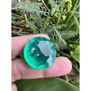 พลอยเทียมโทปาสเขียว 25 × 25 มิล 45 cts | Lab created Green Topaz 25x25 MM 45 cts