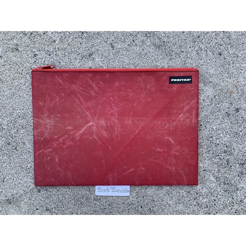 Freitag F08 Dan เเดง