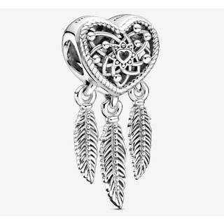 [พร้อมส่ง สินค้าแท้ 💯] Pandora Openwork Heart &amp; Three Feathers Dreamcatcher Charm